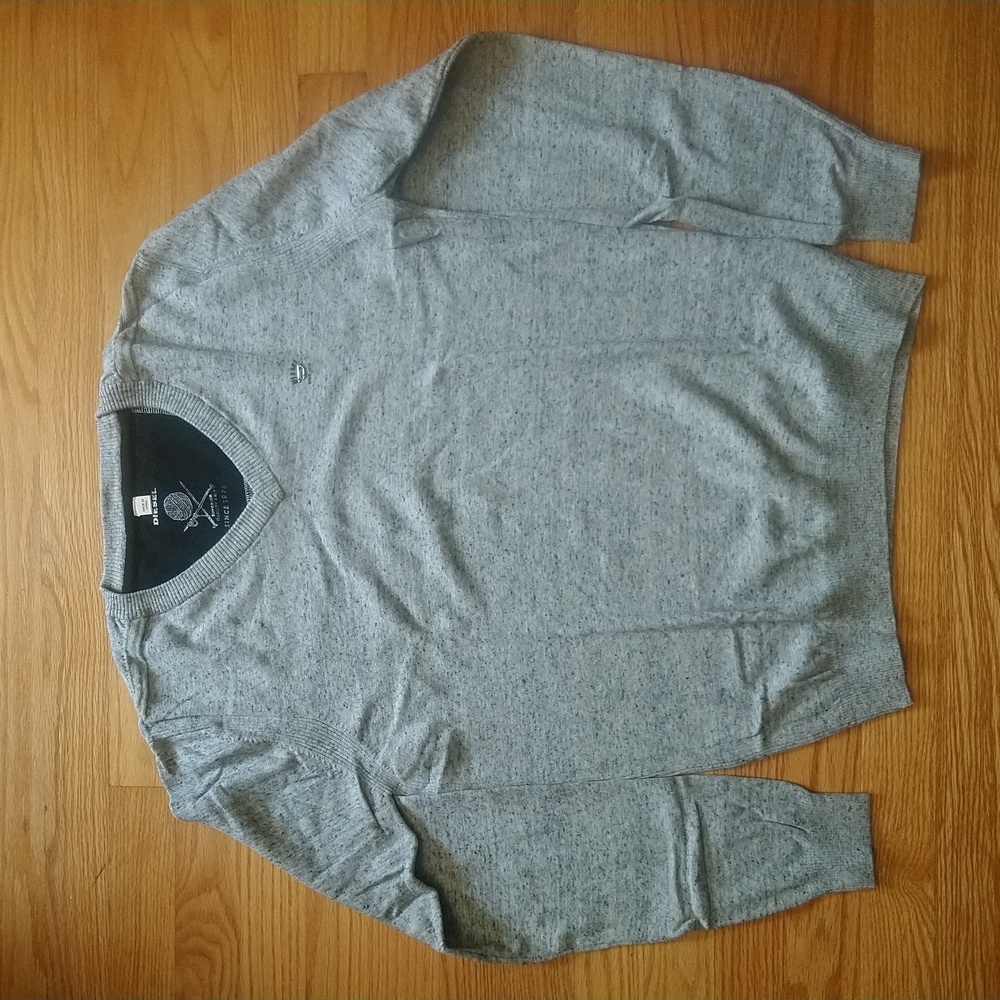 Diesel men's v-neck sweater
